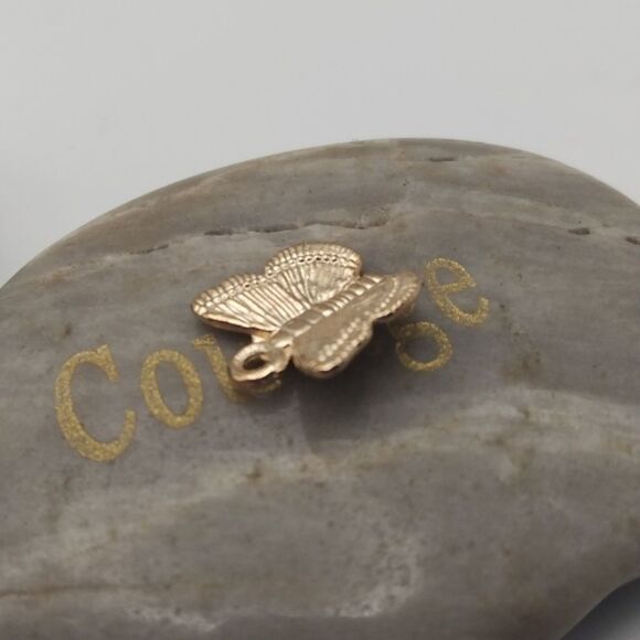 Soaring butterfly‎ charm